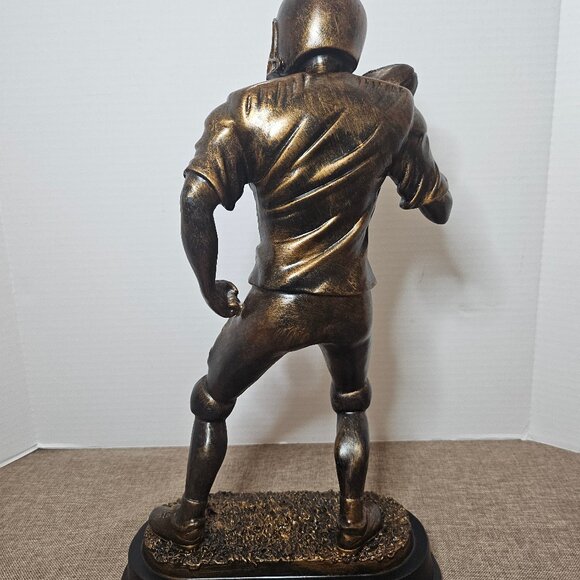 Pro Football Player Quarterback Statue Polystone 17" - Picture 3 of 10